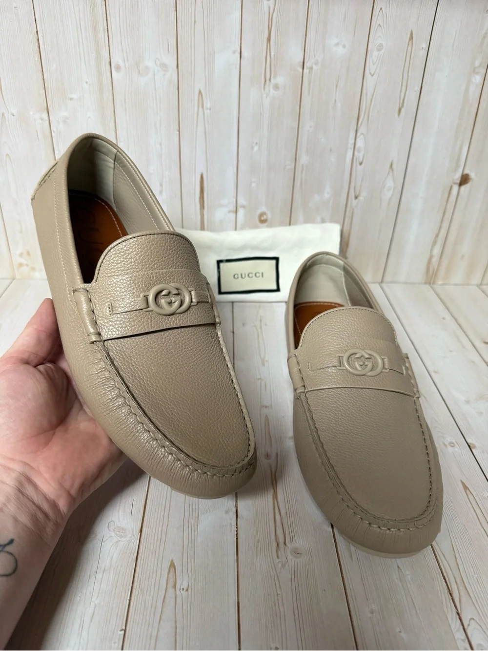 Gucci Interlocking G Leather Driver Loafer Beige/Taupe Sz 8G / 8.5US